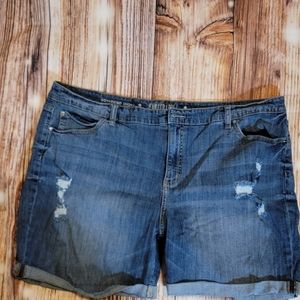 Jennifer Lopez Boyfriend Shorts